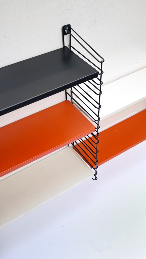 Image 1 of Estante de pared Tomado