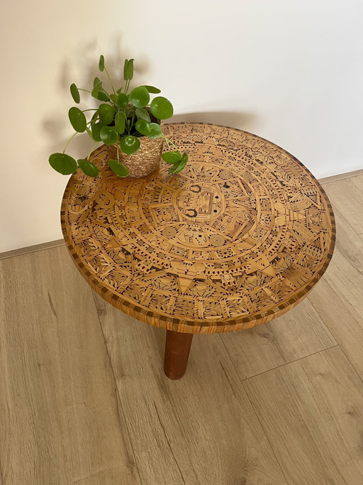 Vintage Mid-Century Salontafel – Handgemaakt Palissander met Azteekse Kalender (Jaren '60)
