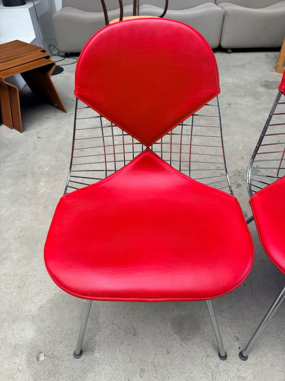 Vitra Wire Chair DKR/Bikini chair, Charles & Ray Eames (stock: 2), Dining chairs, Chrome, Leather, Red (photo 6 of 11)