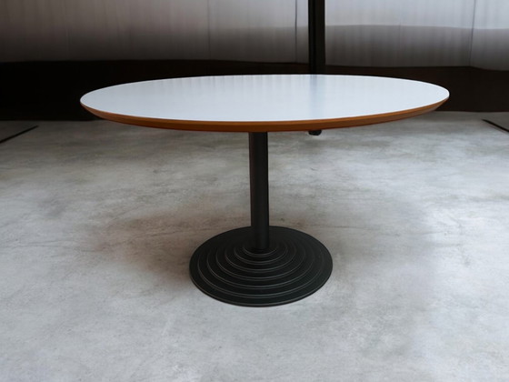 Image 1 of Tavolo rotondo Artifort