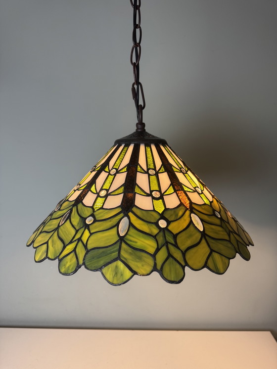Image 1 of Prachtige glas-in-lood Tiffany hanglamp - Nieuw in doos!