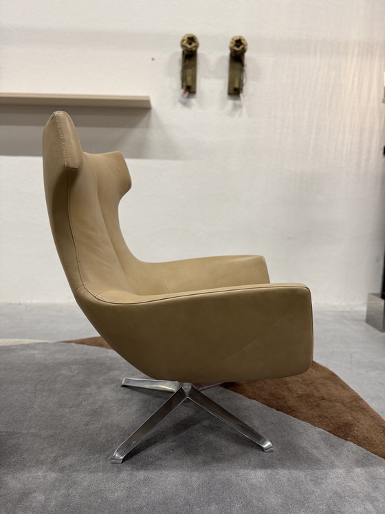 Image 1 of Fauteuil Relax Design on Stock Nosto avec pouf BimBom en cuir Loxton