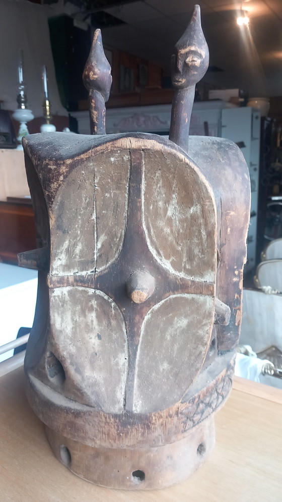 Image 1 of Casque de ceremonie art tribal