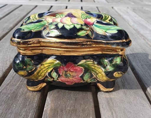 Ceramic jewelry box- Hubert Bequet- Belgium- Model166