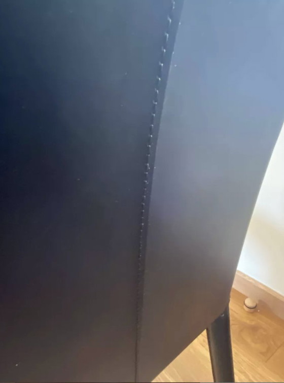 Image 1 of Juego de 4 sillas "Alice" de Bontempi Casa: piel flor y diseño italiano