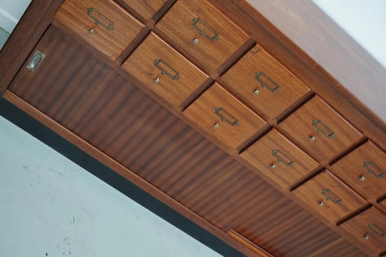 Image 1 of Vintage Nederlandse hardhouten winkel- / apothekers- of archiefkast, midden 20e eeuw
