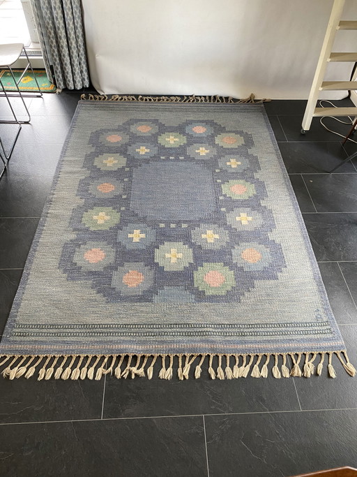 Tapis de sol Axeco par Anna Johanna Angstrom