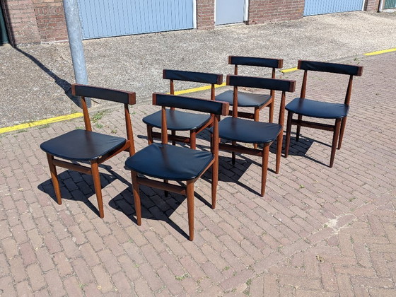 Image 1 of Zeldzame Deens Design 'Longette' Eetkamersuite van Hans Olsen voor Frem Røjle – 6 Nestbare Stoelen