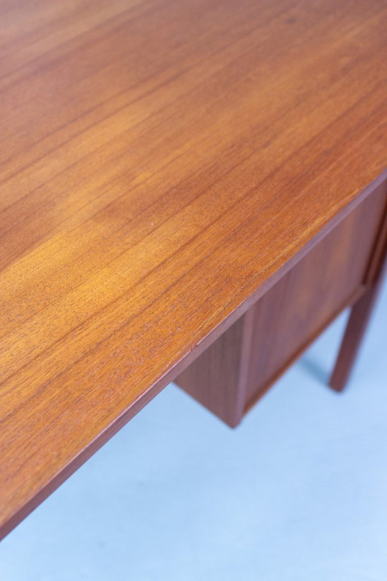 Image 1 of Scrivania vintage in teak, stile danese di metà secolo, anni '60.
