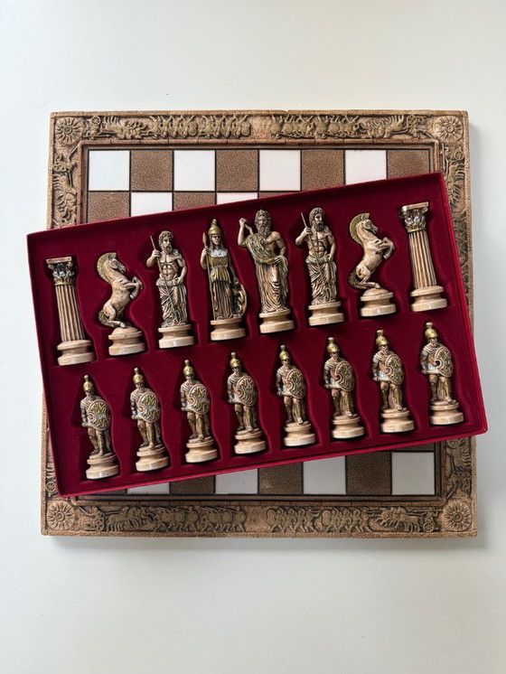 Image 1 of Jeu d'échecs en pierre naturelle, pièces grecques de haute qualité.