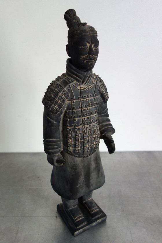 Image 1 of Paire de guerriers chinois en terre cuite, H52 et H 40cm