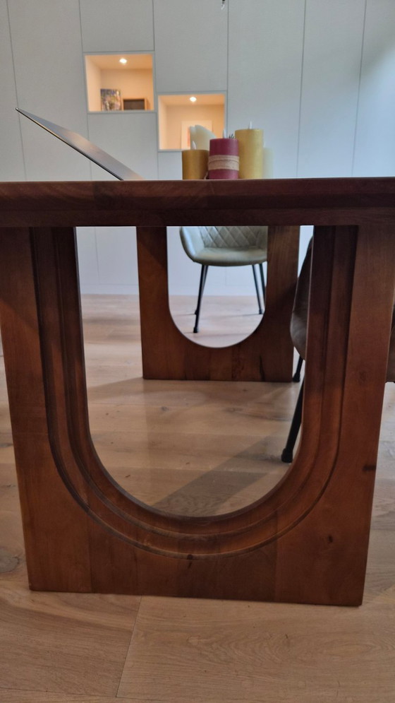Esstisch aus Mangoholz mit abgerundeter Vorderkante und abgeschrägter Kante, Bogenform, 180 x 90 cm - (photo 6 of 7)