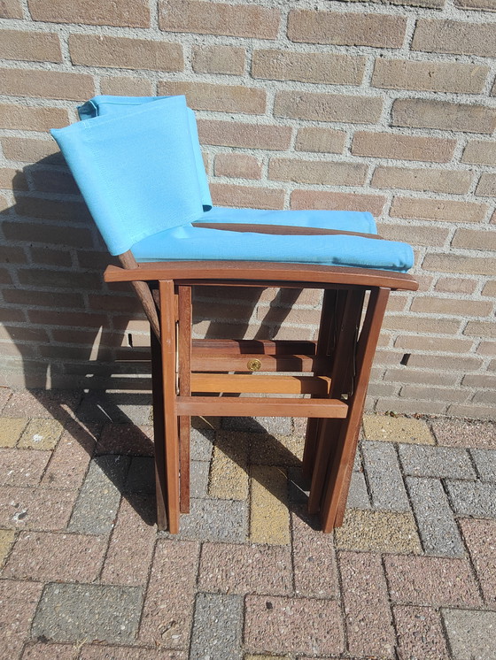 Image 1 of Deux luxueuses chaises de directeur pliantes en teck