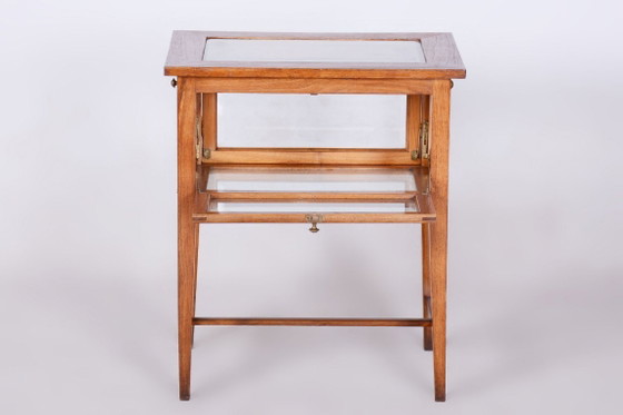 Gerestaureerde art-deco serveerwagen, walnoothout, facetgeslepen glas, Tsjechisch, jaren 1920 – Wood (photo 5 of 12)