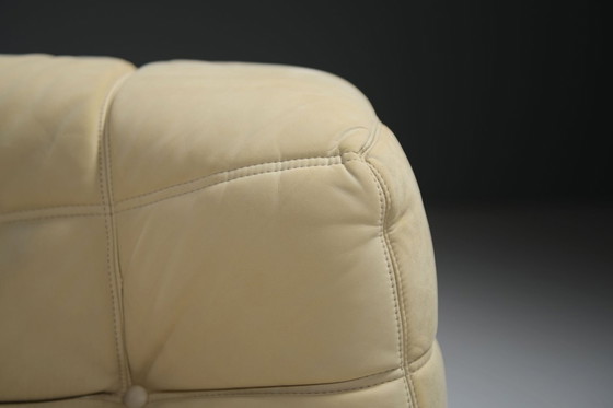 Image 1 of Kashima lounge chair in original leather by Michel Ducaroy - Ligne Roset 1980