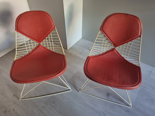 2x Herman Miller (Eames) LKR-2