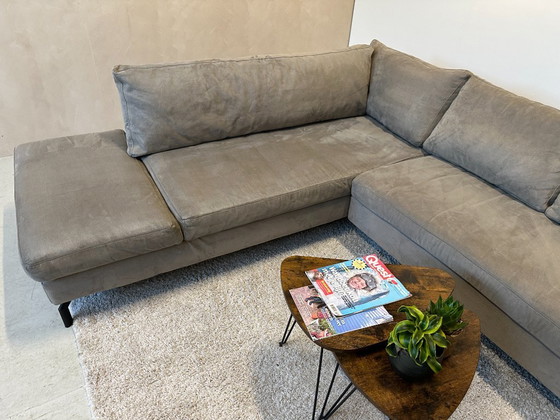 Image 1 of Sofá esquinero color topo de 350x240/165 cm.