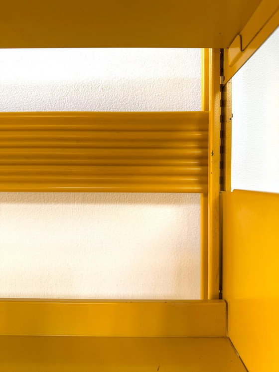 Image 1 of Bibliothèque jaune italo-néerlandaise Lips Vago « Congresso », 1968