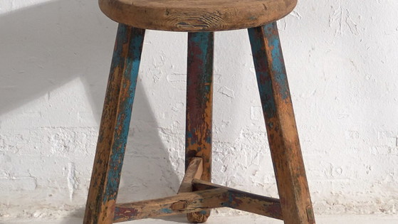 Antieke kruk met hemelsblauwe patina (ca. 1900) #26 – Krukjes (photo 3 of 16)