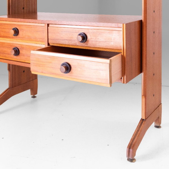 1x Vintage Italian Freestanding Teak Bookcase / Wall Unit in the Style of Dassi – Brass, Wood (photo 6 of 16)