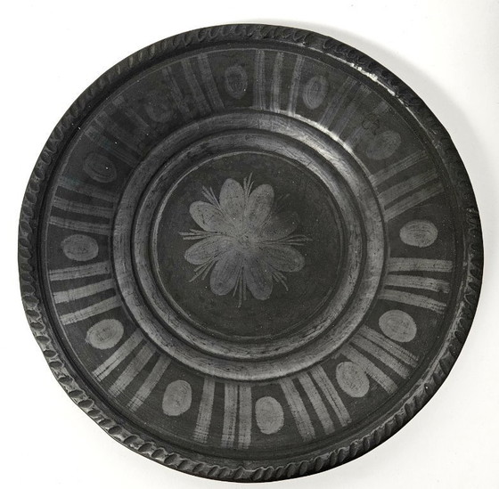 Image 1 of Piatti da parete sospesi in ceramica nera ungherese, collezione da 3 pezzi degli anni '70