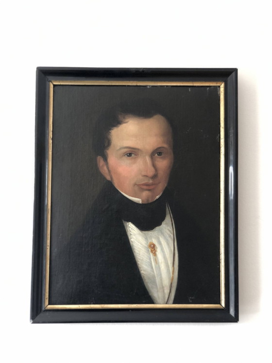 Image 1 of Portrait à l'huile ancien du XIXe siècle représentant un gentilhomme hollandais