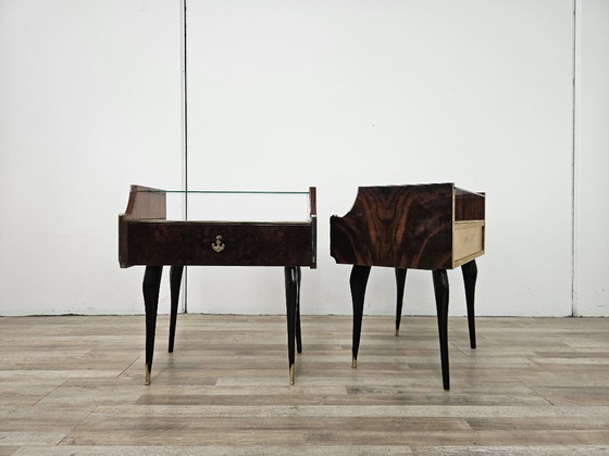 Paar Nachttische aus Mahagoni im Mid-Century-Stil der 1960er Jahre mit doppelten Glasplatten – Wood, Klassiek (photo 4 of 21)
