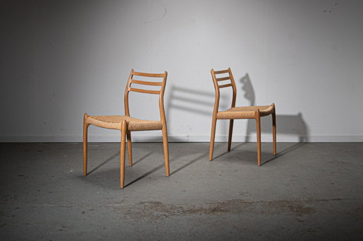 Ensemble de 4 chaises en chêne modèle 78 par Niels Otto Moller pour J.L. Mollers Mobelfabrik circa. 1990