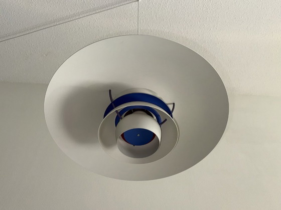 Lampada a sospensione danese Louis Poulsen PH5 di Poul Henningson – Lampade a sospensione, Aluminium (photo 35 of 38)