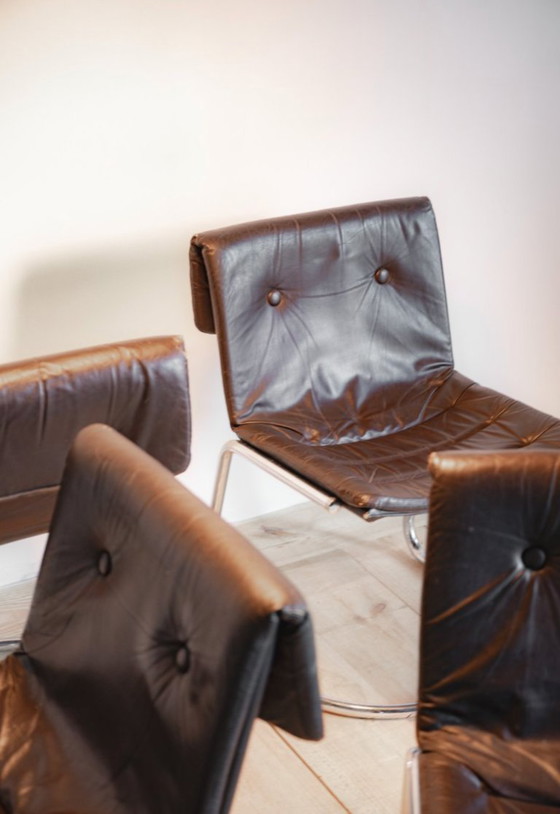 Vintage cantileverstoelen met verchroomd stalen buisframe, 1970, set van 4 – Eetkamerstoelen, Leather, Metal (photo 5 of 6)