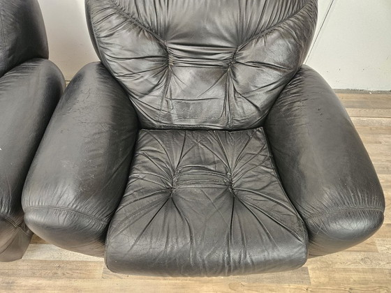 1970s Black Leather Club Chairs – Armchairs (photo 8 of 17)