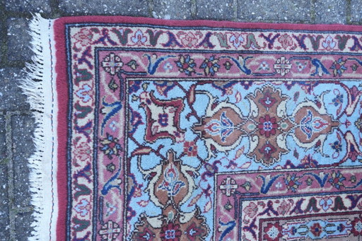 Großer orientalischer Teppich mit eleganten Mustern und schönen Farben, 397 x 304 cm