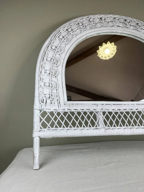 Halbmond-Weidenspiegel – Wicker, Rattan, Vintage (photo 2 of 7)