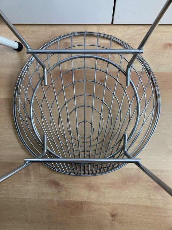 Image 1 of Chaise en fil de fer chromée Pastoe