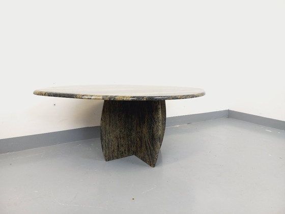 Image 1 of Vintage ovale marmeren salontafel uit de jaren 70