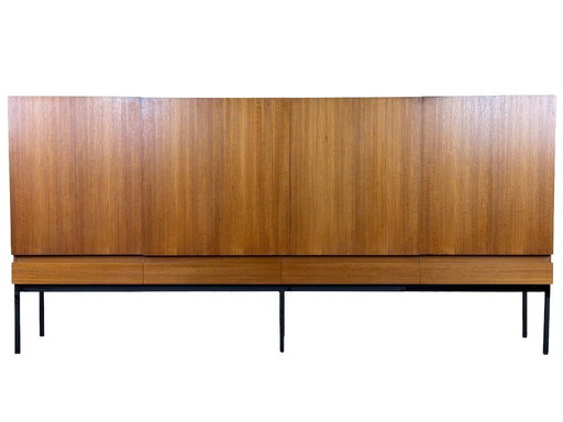 Credenza alta in teak anni '60/'70, modello B60 di Dieter Waeckerlin per Behr.
