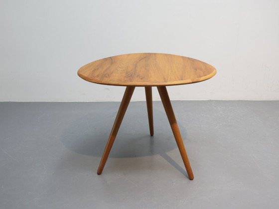 Image 1 of Vintage bijzettafel notenhout A.A. Patijn Firma Zijlstra