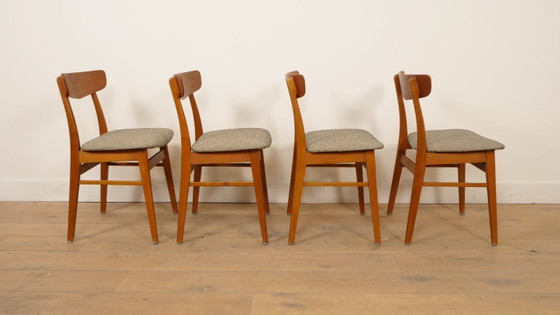 Image 1 of 4 sillas de comedor | Farstrup | Modelo 210 | Restauradas | Verde