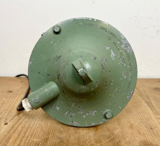 Image 1 of Lampada da bunker industriale verde di Polam Gdansk, anni '60