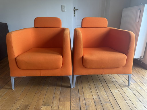 Set van 2 Segis Alphabet Hi Omega fauteuils met hoofdsteun.