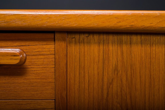 Image 1 of Teakhouten dressoir van Johannes Andersen voor CFC Silkeborg, 1960