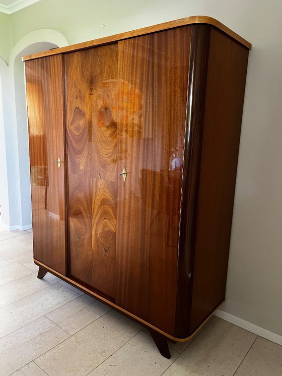 Image 1 of hochglänzender Kleiderschrank aus der Mitte der 1960er Jahre