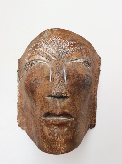 Maschera in ceramica
