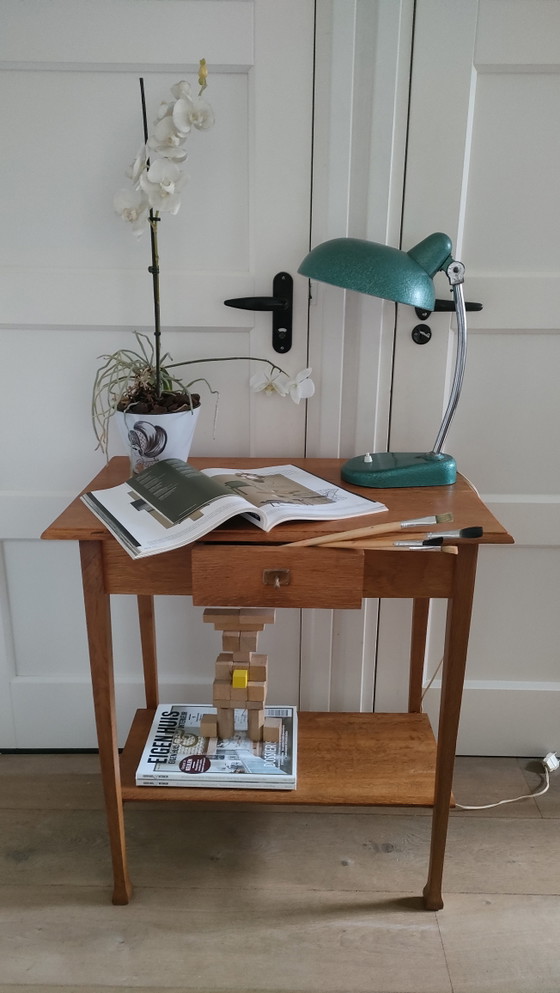 Image 1 of Antieke sidetable art deco tafel vintage tafeltje eiken