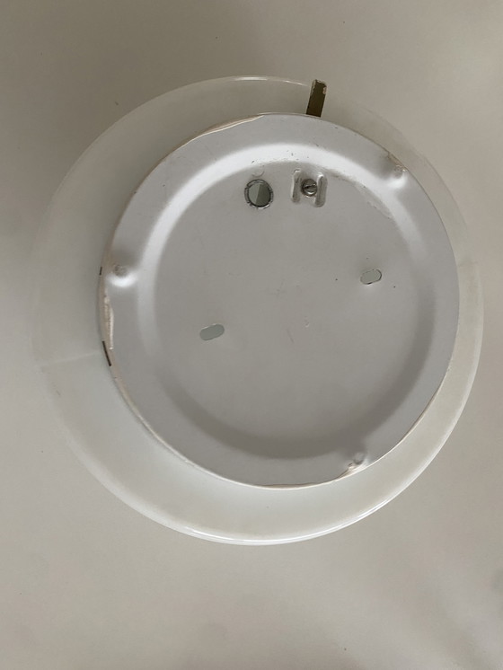 Image 1 of Applique murale/plafonnier vintage en verre opalin massif