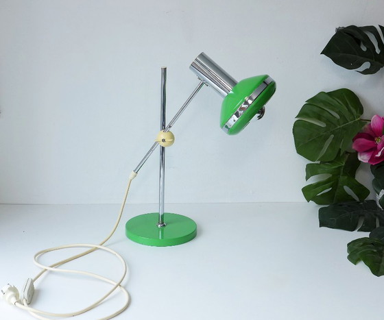 Image 1 of Lampada da tavolo vintage, lampada UFO dell'era spaziale, anni '60/'70, lampada da ufficio verde