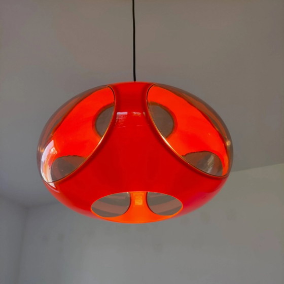 Orange bug-eye UFO pendant lamp – Massive – Plastic, Space Age (photo 5 of 8)