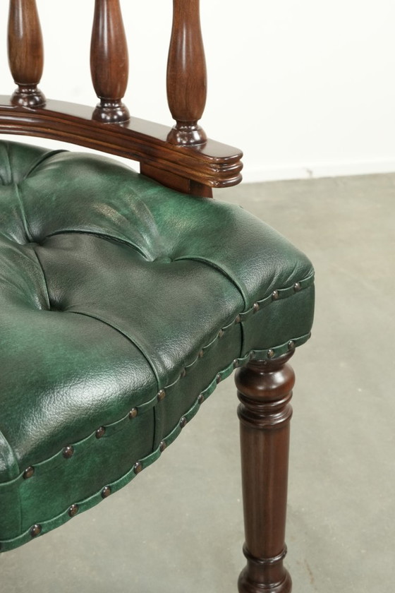 Image 1 of Silla de escritorio/silla auxiliar Chesterfield de piel de vaca con estampado de llamas verdes, estilo inglés.