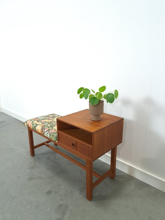 Image 1 of Banc de salle en teck de Suède