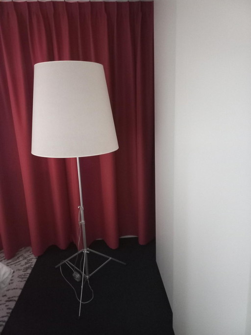 Staande Lamp Pallucco Gilda – vloerlampen, Textile, Aluminium